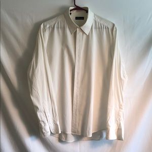 White textures button down long sleeve shirt